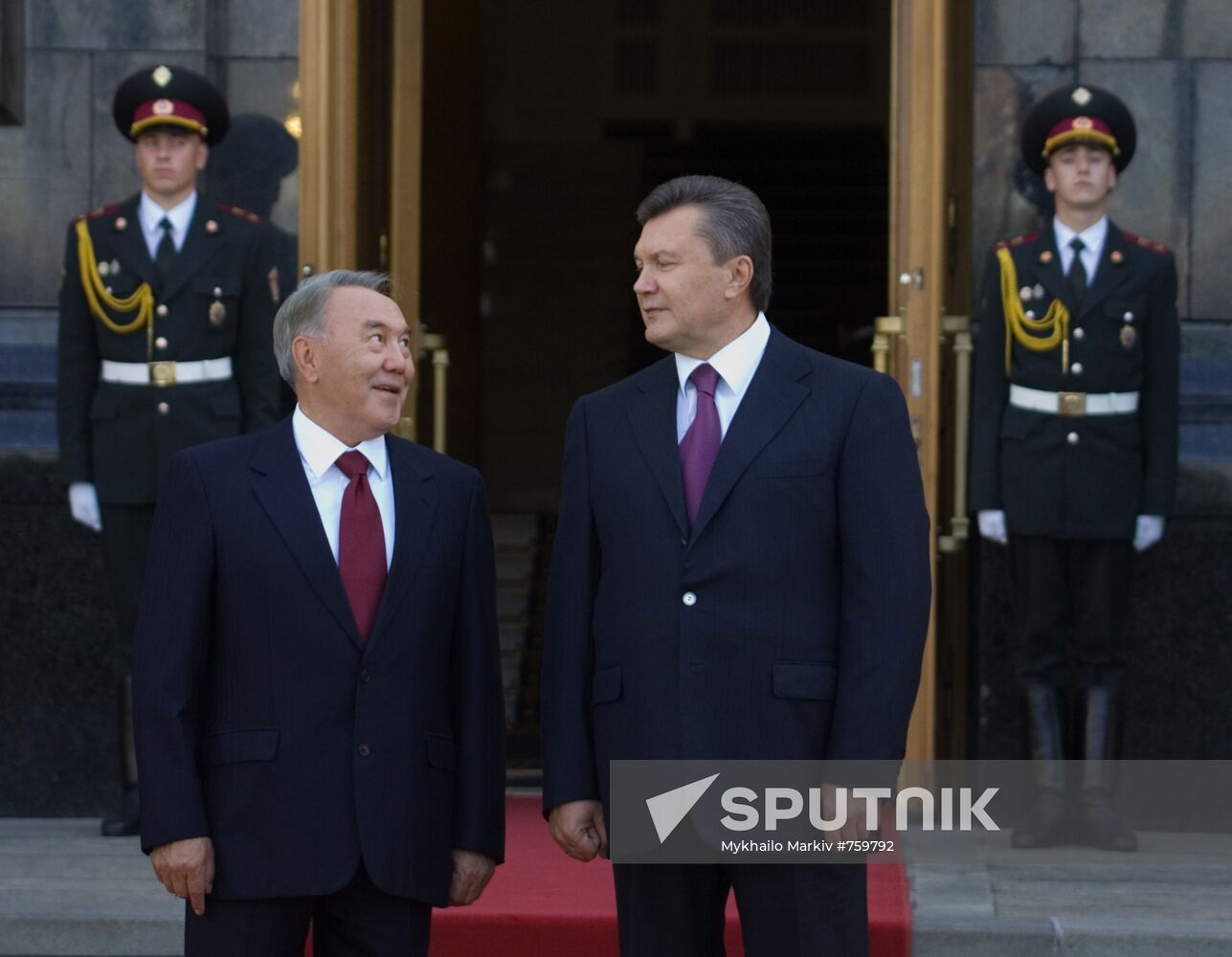 Nursultan Nazarbayev visits Ukraine