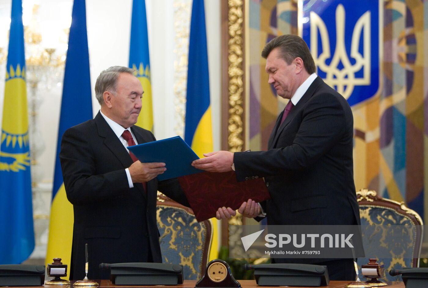 Nursultan Nazarbayev visits Ukraine