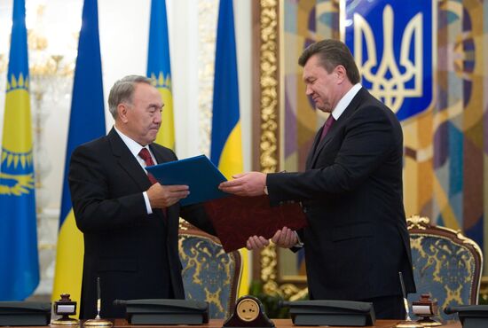 Nursultan Nazarbayev visits Ukraine