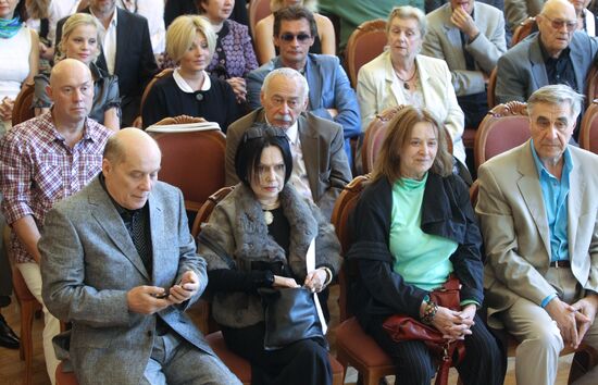 Meeting of Mossovet Theater company