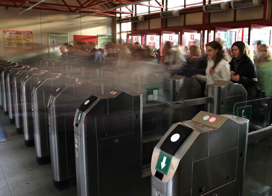 Ticket offices and collectors, Moscow's Kazansky terminal