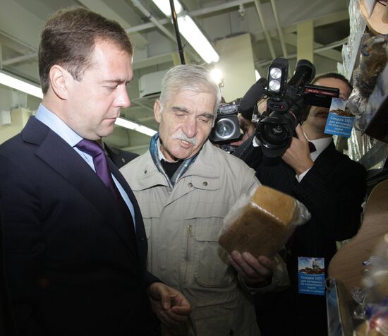 D. Medvedev on working visit to Northwestern Federal District