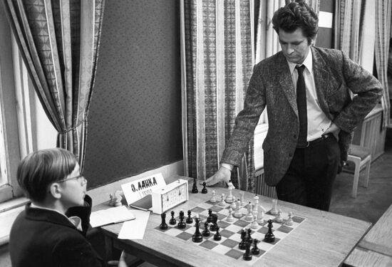 Boris Spassky - chess - Soviet champions - sports - 1974 - Russia