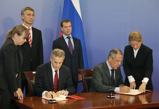 D. Medvedev on working visit to Northwestern Federal District
