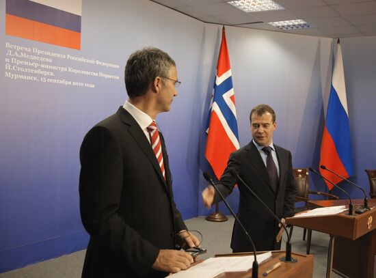 D. Medvedev on working visit to Northwestern Federal District