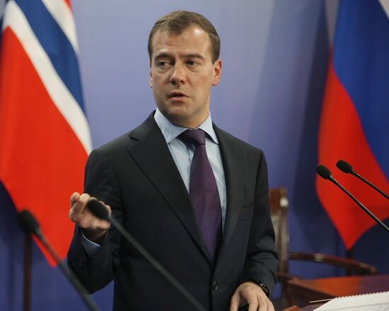 D. Medvedev on working visit to Northwestern Federal District