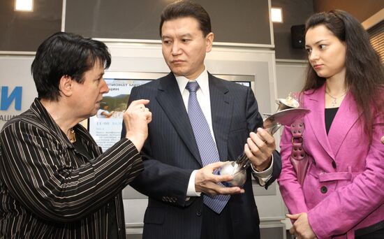 Nona Gaprindashvili, Kirsan Ilyumzhinov and Alexandra Kostenyuk