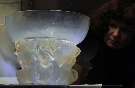 Naiad vase
