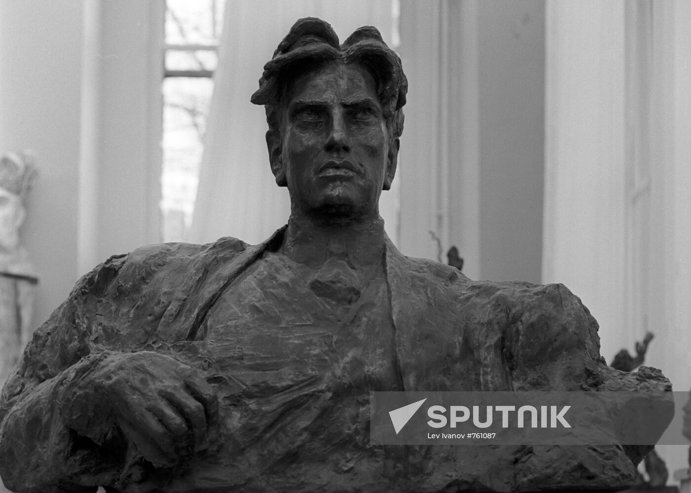 Sculpture "Portrait of Vladimir Vladimirovich Mayakovsky"