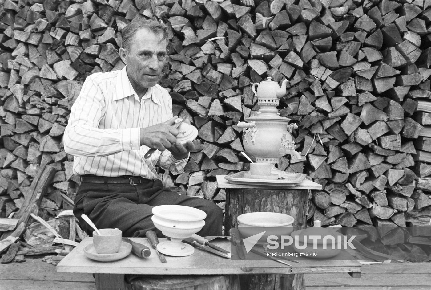 Woodcarver Timofey Yermolaev