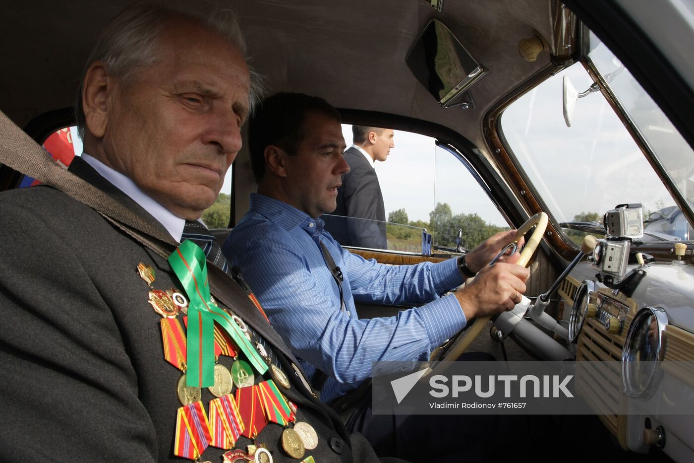 Dmitry Medvedev takes part in St.Petersburg-Kiev motor race