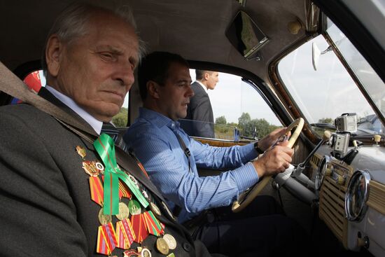 Dmitry Medvedev takes part in St.Petersburg-Kiev motor race