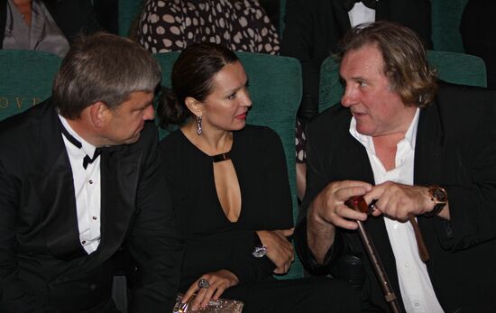 Sergei Darkin, Larisa Belobrova and Gérard Depardieu