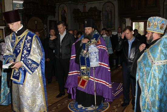 Dmitry Medvedev, Viktor Yanukovich arrive in Glukhov