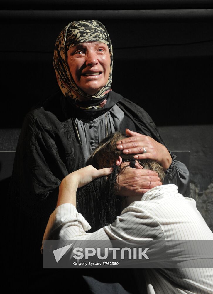 Olga Ostroumova, Alexander Bobrovsky