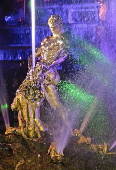 Fireworks, light and music show in Peterhof