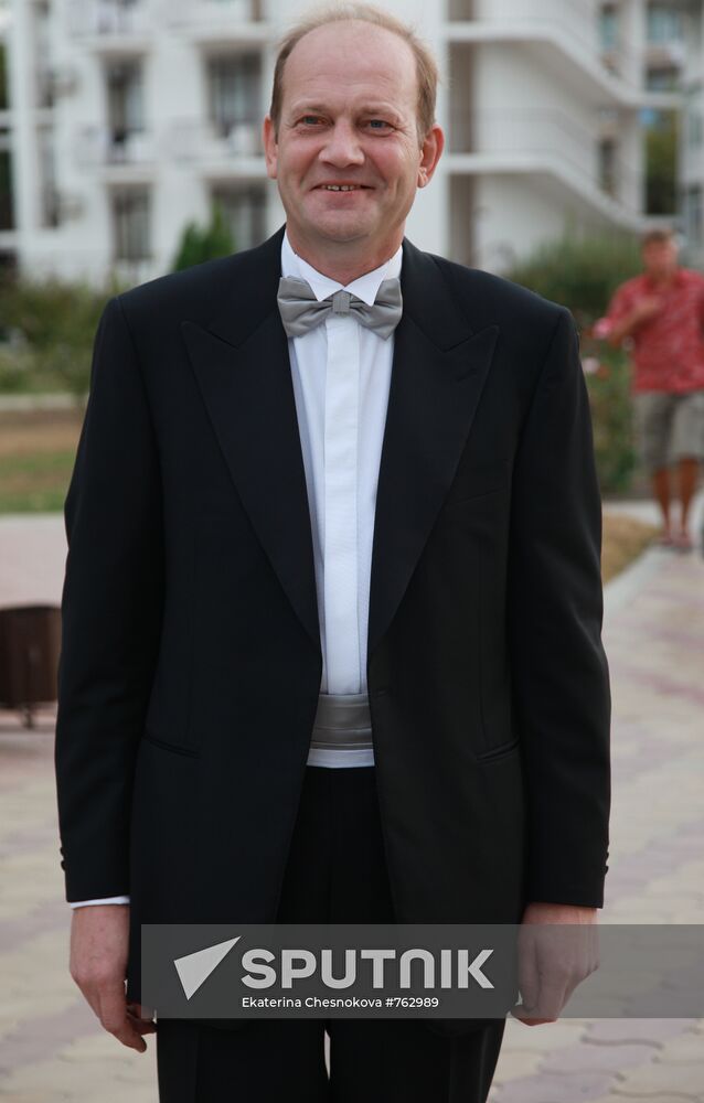 Igor SergeyevAct