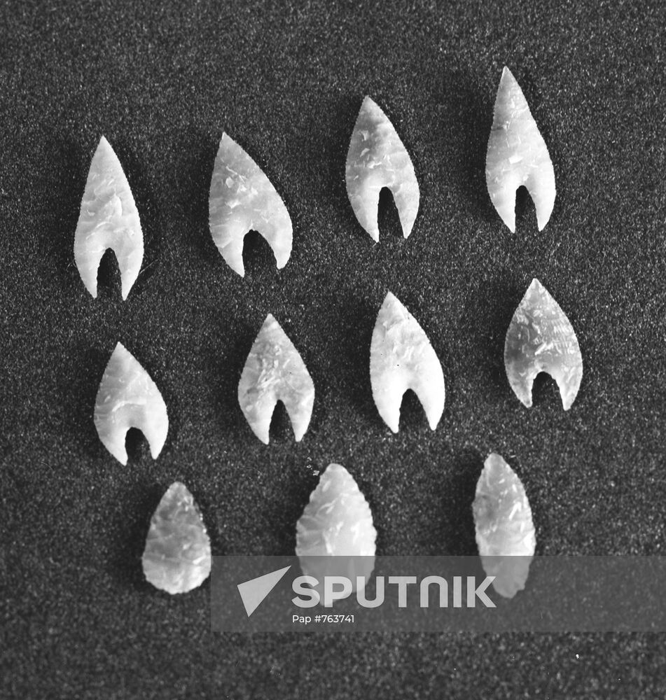 Flinty arrow heads