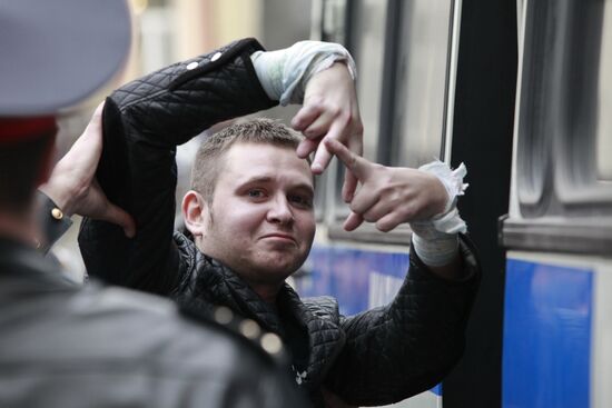 Sexual minority activists hold rally against Yuri Luzhkov