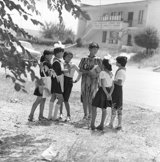 School students in Baku