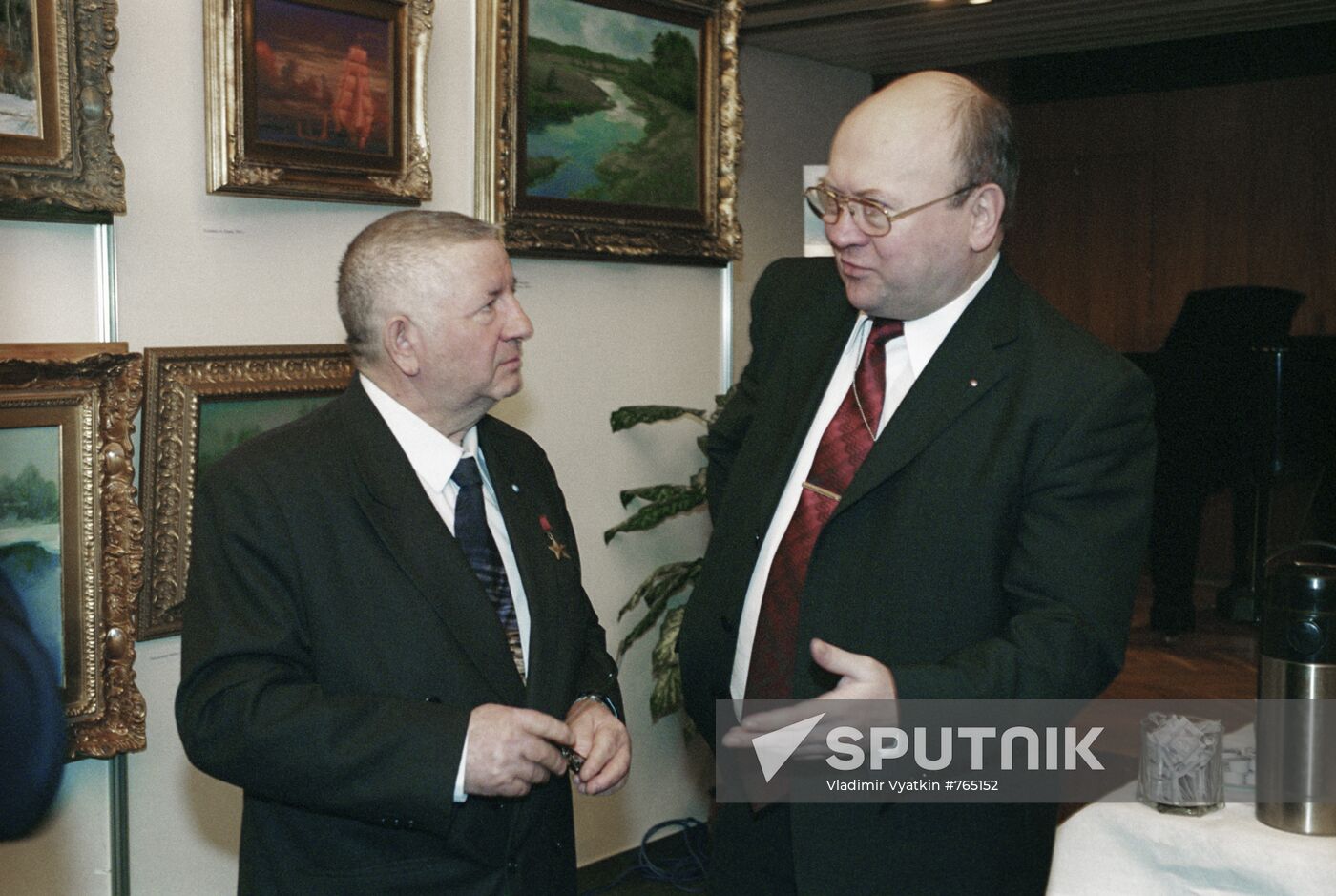 Cosmonauts Yu. Glazkov and V. Remek
