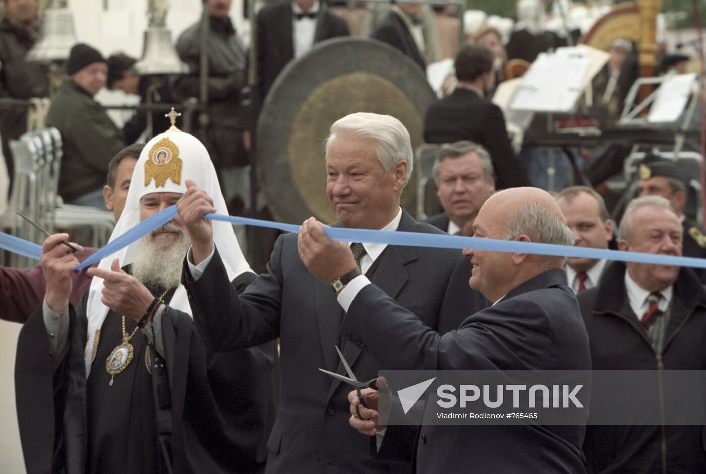 Boris Yeltsin, Patriarch Alexy II, Yuri Luzhkov