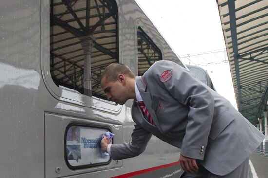 Russia's Moscow-Nice railway train sets out on its maiden trip