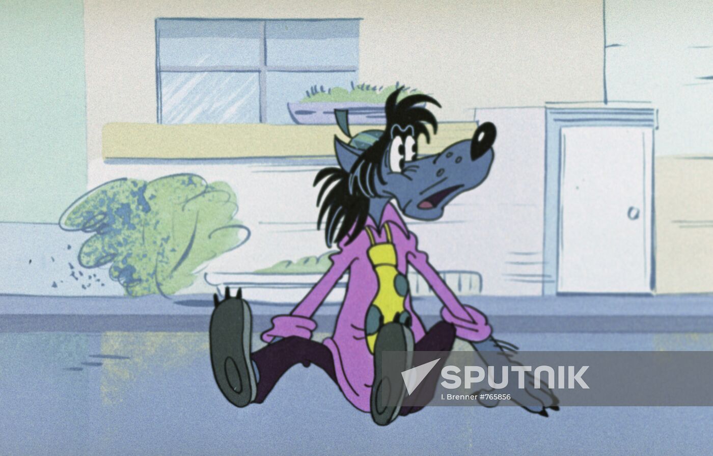 Still from animation series 'Nu, pogodi!' (You Just Wait!)