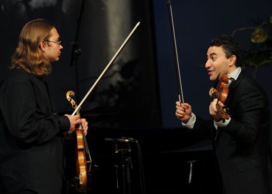 Violinist Maksim Vengerov gives master class