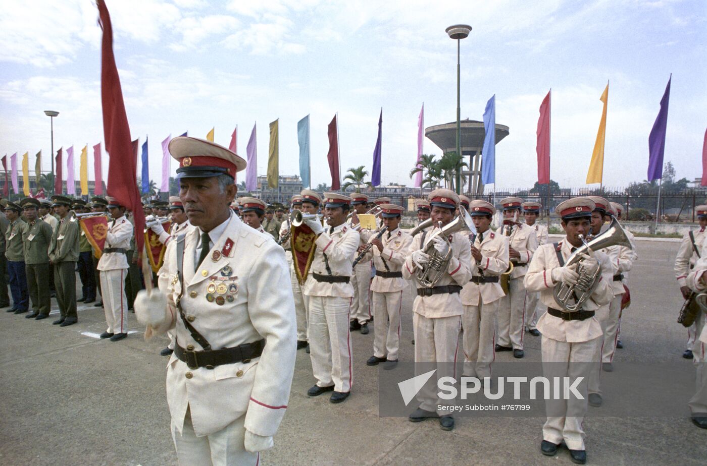 Pull out of Vietnamese forces from Kampuchea