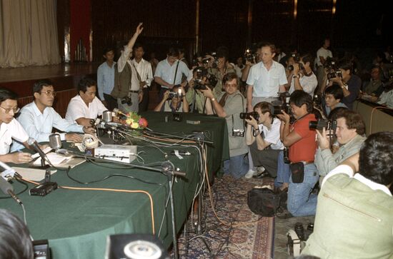 News conference of Kampuchea Foreign Minister Hun Sen