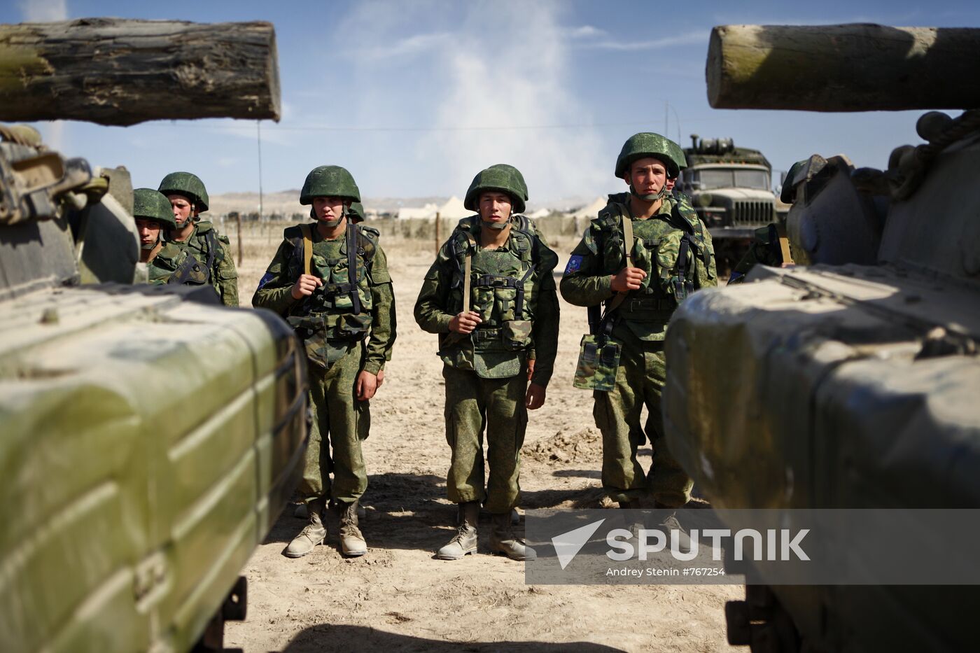 SCO holds Peace Mission 2010 military drills