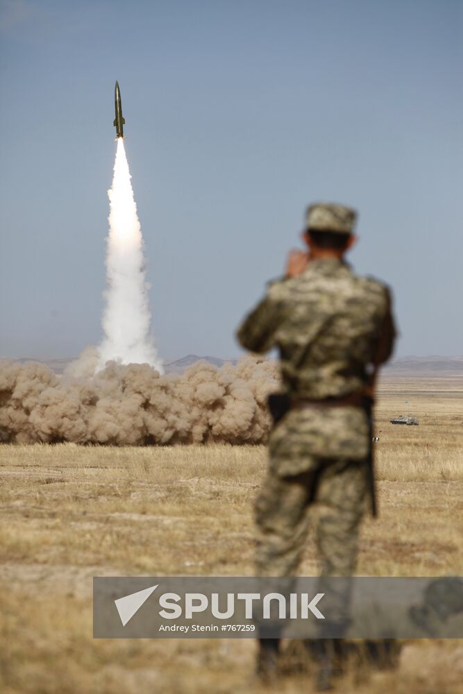 SCO holds Peace Mission 2010 military drills