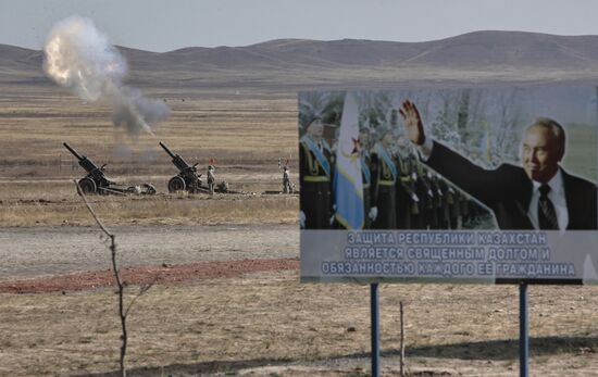 SCO holds Peace Mission 2010 military drills
