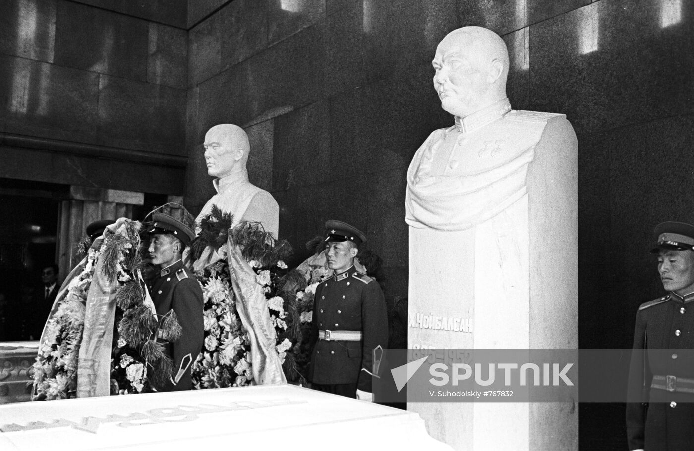 Mausoleum of Damdin Sukhbaatar and Khorloogiin Choibalsan