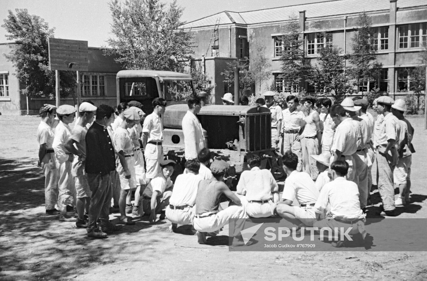 Students of agricultural college in Pyongyang