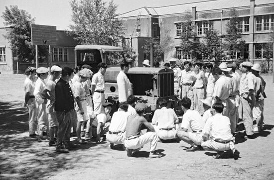 Students of agricultural college in Pyongyang