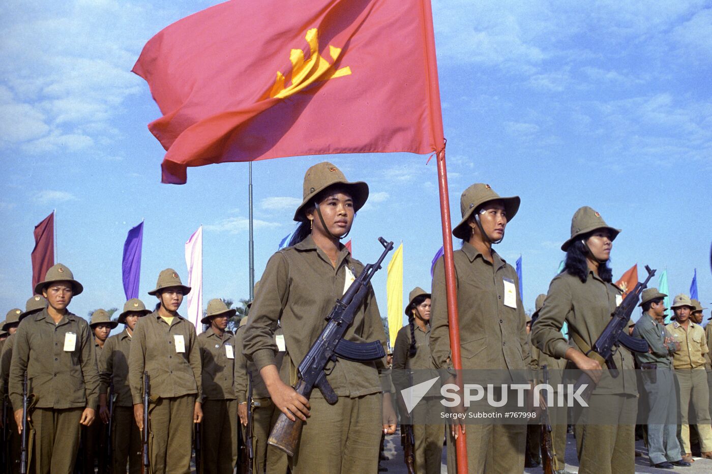 Send-off of volunteer-soldiers of Vietnamese People's Army