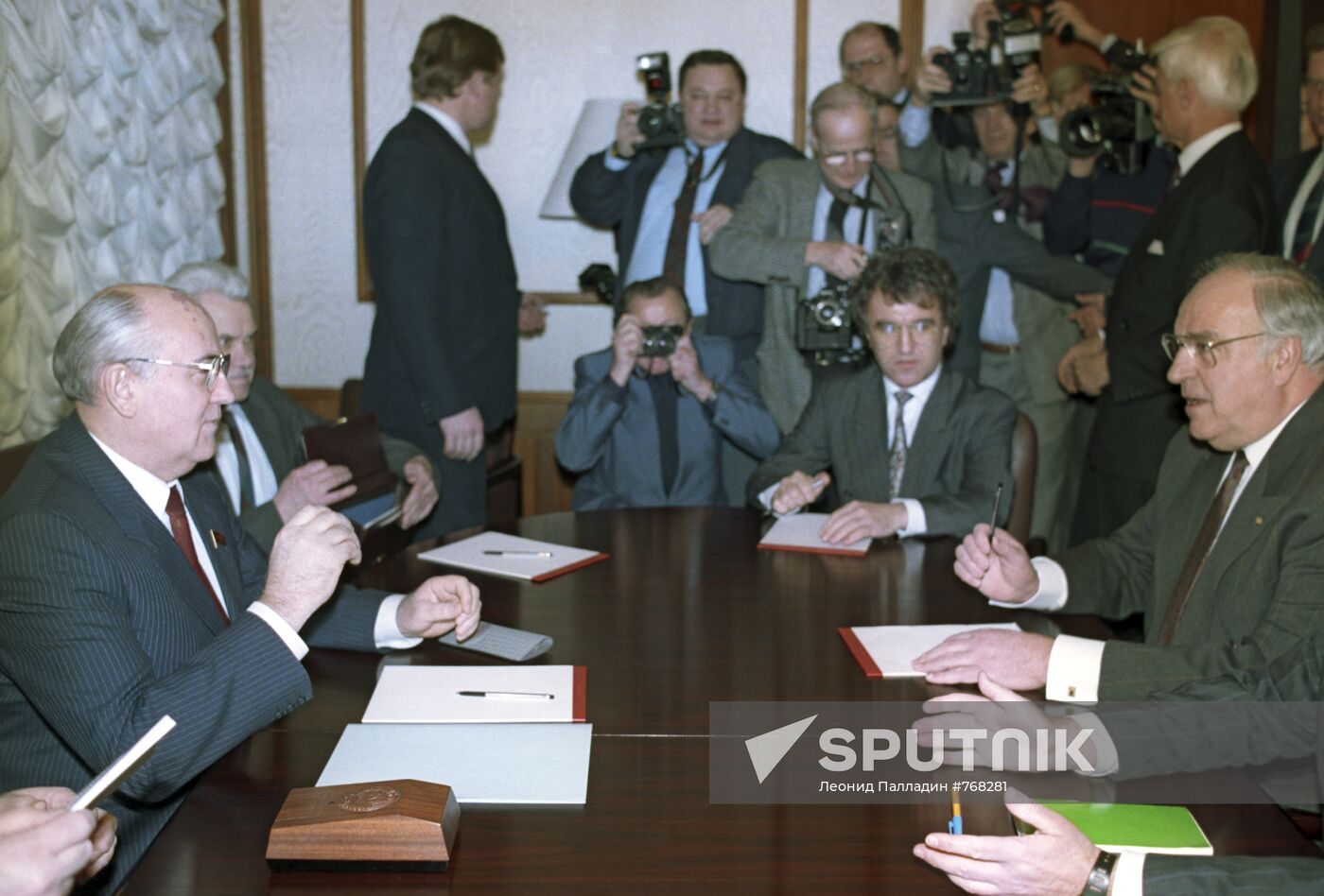 The Moscow visit of the FRG Federal Chancellor Helmut Kohl