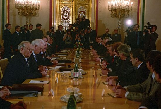 The Moscow visit of the CSSR President Vaclav Havel