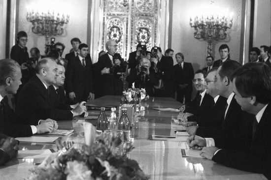Prime minister of Baden-Württemberg Lothar Späth To Visit USSR