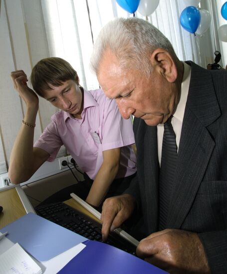 Participants in public campaign "Generation ON-LINE"