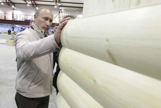 Vladimir Putin visits Syktyvkar