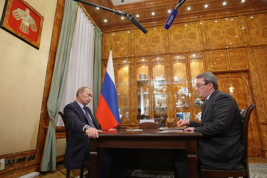 Vladimir Putin meets Vyacheslav Gaizer