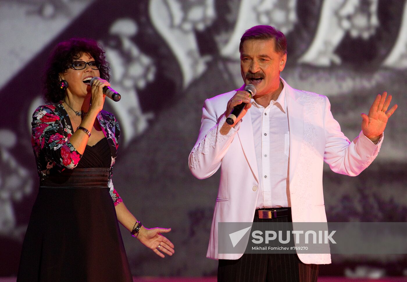 Yadviga Poplavskaya and Alexander Tikhanovich