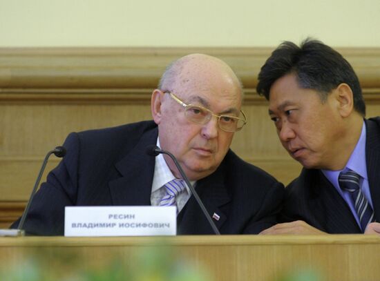 Vladimir Resin and Sergei Tsoi
