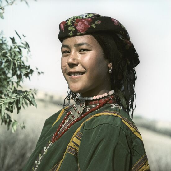 Young woman from Sakar-Chaga state farm