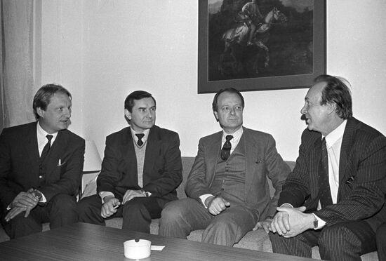 M. Biontino, V. Murnikov, E.-J. von Studnitz, V. Tyutyunov