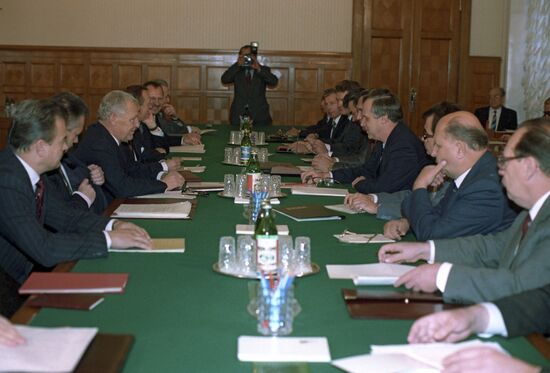 Mieczyslaw Rakowski's visit to Moscow