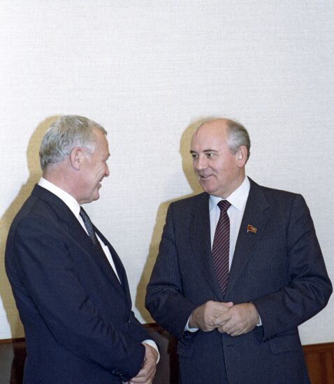 Mikhail Gorbachev and Mieczyslaw Rakowski